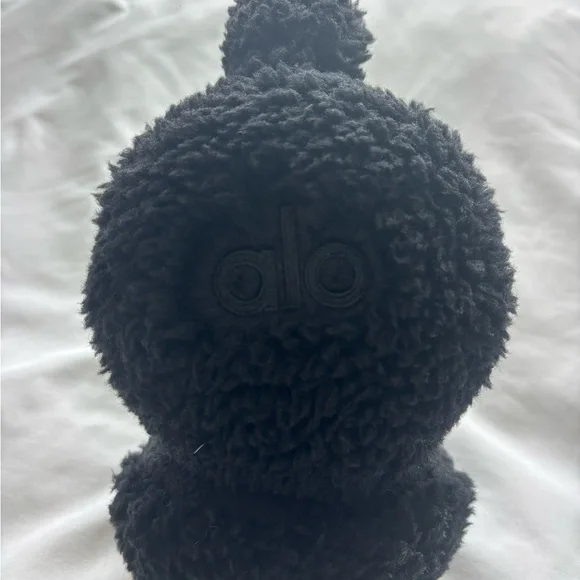 ALO Yoga Sherpa Earmuffs - Black, New Without Tags - Picture 3 of 6